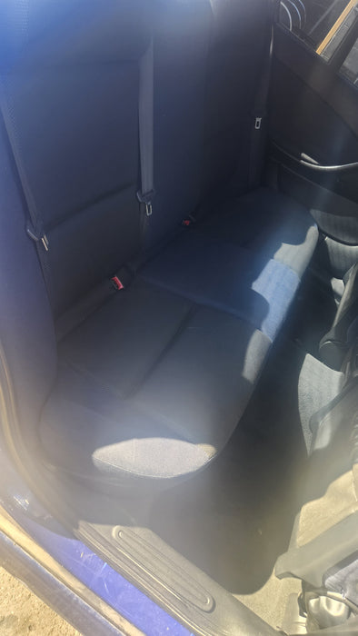 A102 - VZ Holden Commodore Sedan - Rear Seats