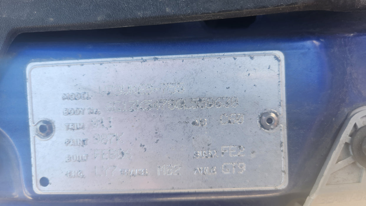 A102 - VZ HOLDEN COMMODORE - DRIVER'S REAR DOOR - PAINT CODE IMPULSE BLUE #987K