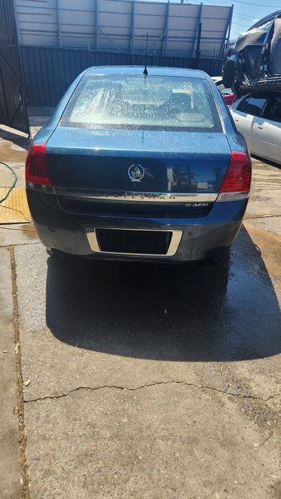 A103 - WM Holden Statesman - Rear Bar with Chrome Garnish - KARMA #610R