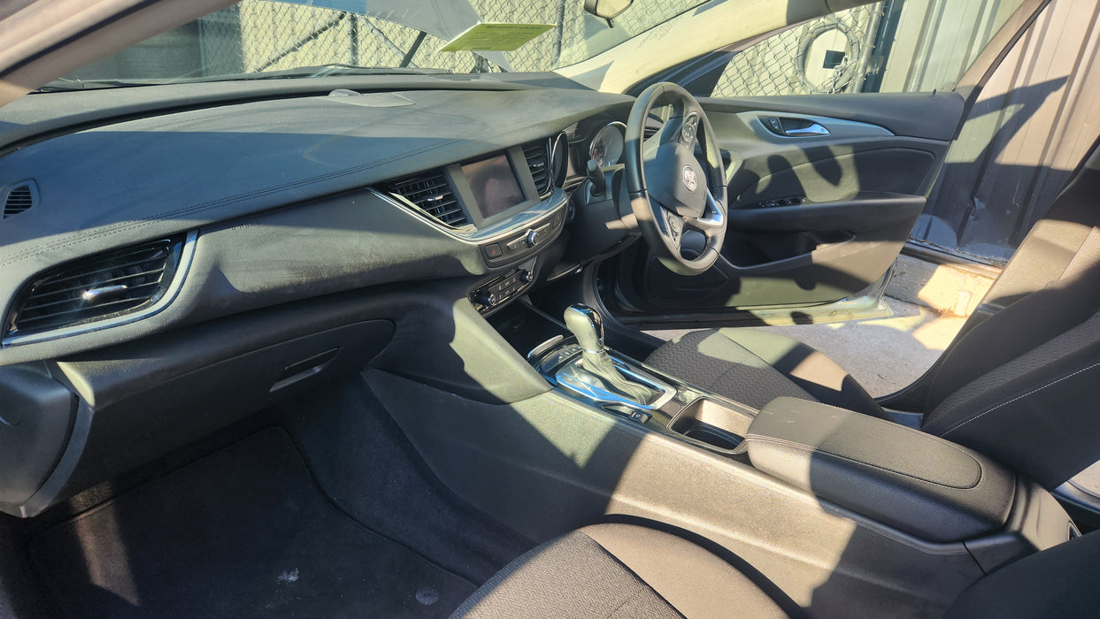 A107 - ZB HOLDEN COMMODORE - Cup Holder