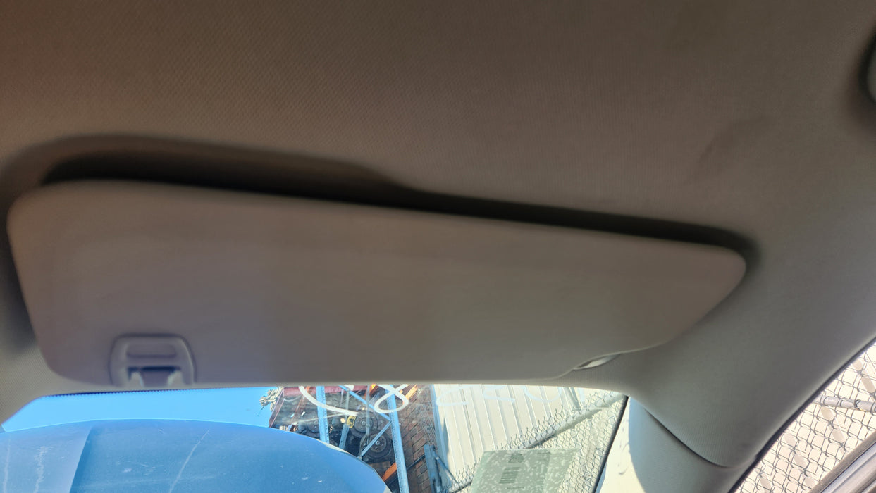 A107 - ZB HOLDEN COMMODORE - Sunvisor (DRIVER'S)
