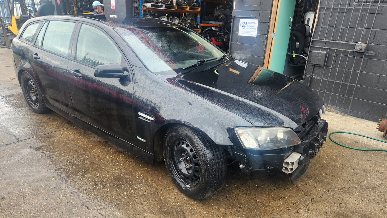 A108 - VE SV6 Holden Wagon - Rear Seat - Red & Black / Cloth