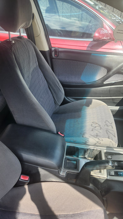 A109 Vy Holden Acclaim Wagon - Passenger's Front Seatbelt Black