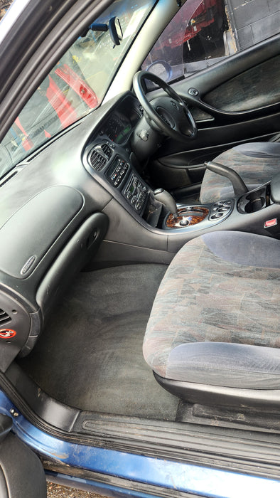 A137-VT / VX Holden Commodore - Dash Pocket