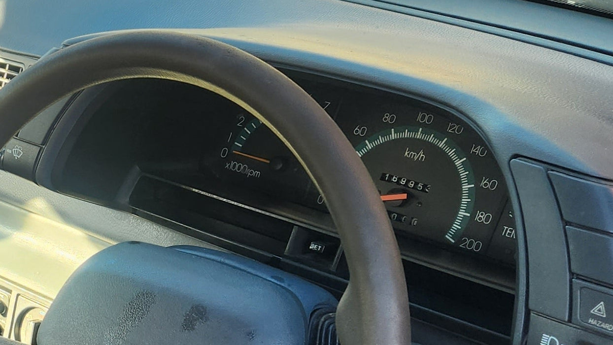 A144 - VN Holden Commodore BT1 (1991) - V6 MANUAL Cluster LG2 - 169, 953kms (IS) P/N: 92038488