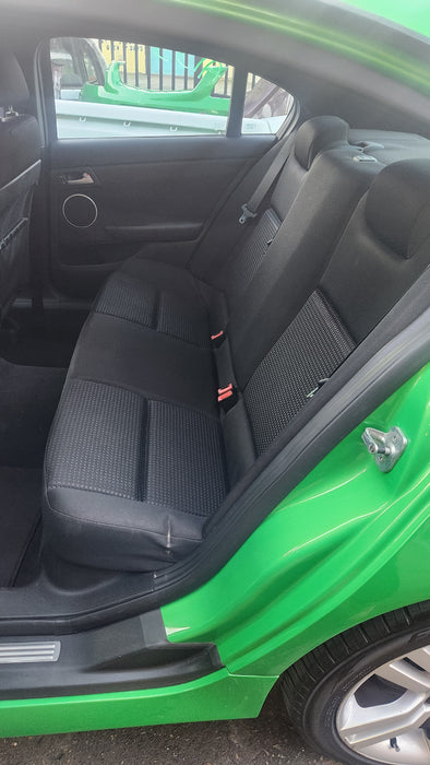 A153 - VE SV6 Holden Commodore Sedan - Rear Seat - Grey / Cloth