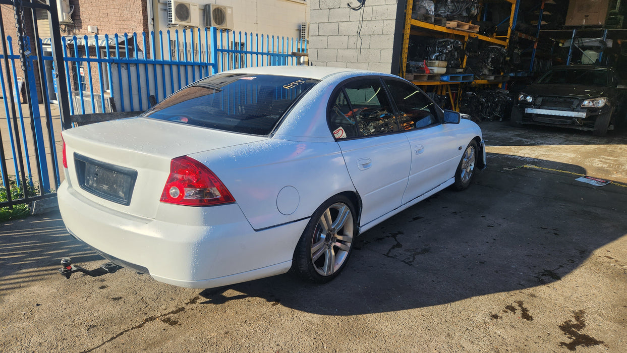 A156- VY, VZ, VX, VT HOLDEN COMMODOE SEDAN - Seatbelt Centre Rear (BLACK)