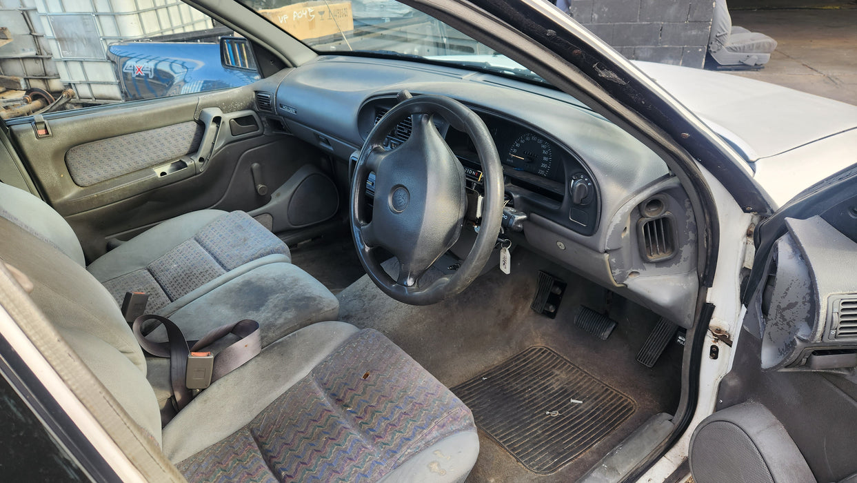 A160 - VS UTLITY - Dash Facia
