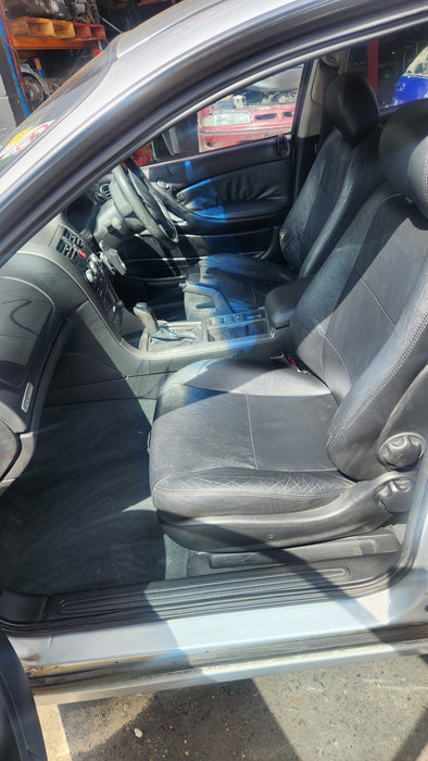 A164 - VT,VX,VY.VZ HOLDEN COMODORE SEDAN - Seatbelt Passenger Front (black)