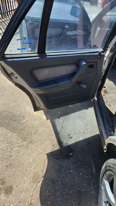 A169 - VN Holden Commodore Sedan - Internal Door Lock - BLACK