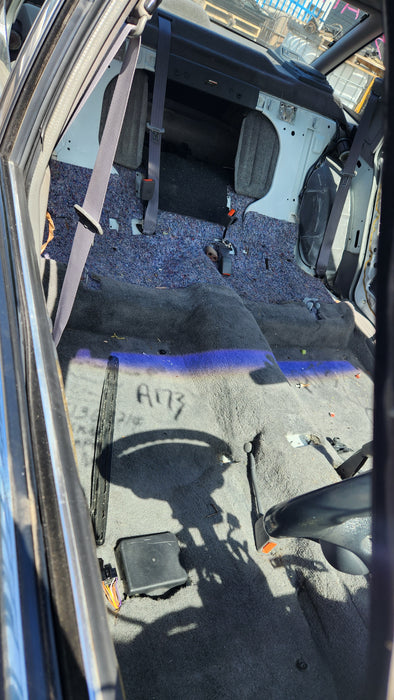 A173 - VS Holden Caprice Sedan - Seatbelt Passenger's Front Trim #15i