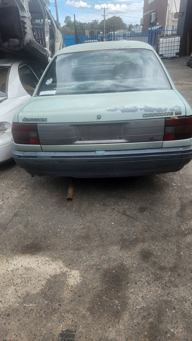 A174 - VN HOLDEN COMMODORE SEDAN - Windscreen (REAR)
