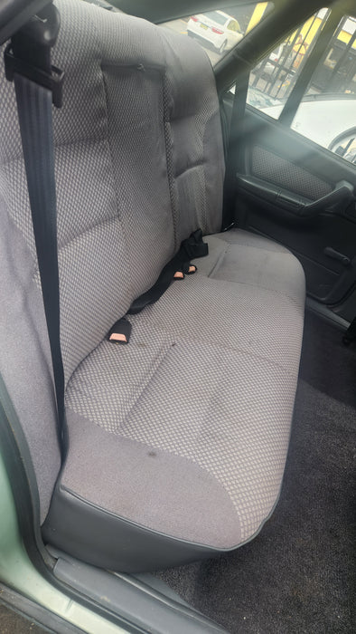 A174 - VN HOLDEN COMMODORE SEDAN - Seatbelt Buckle (TWIN) - Trim: DRK GREY #16i