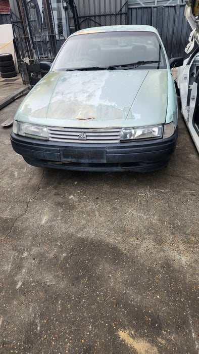 A174 - VN HOLDEN COMMODORE SEDAN - Front Bar Bracket (DRIVER'S SIDE)