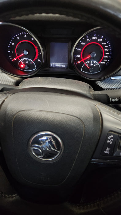 A175 - VF SV6 Holden Commodore Utility SERIES I (2014) - Cluster V6 AUTO LFX - 183, 459kms P/N: 92271676