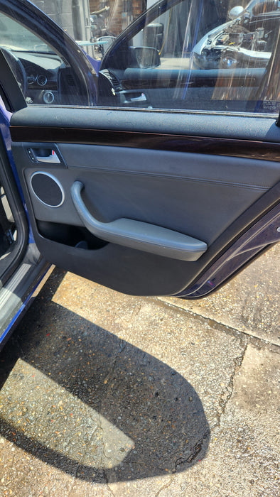 A176 - WM Holden Statesman Drivers Rear  - Leather Doorcard with woodgrain