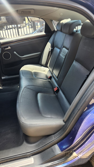 A176 - WM Holden Statesman Drivers Rear  - Leather Doorcard with woodgrain