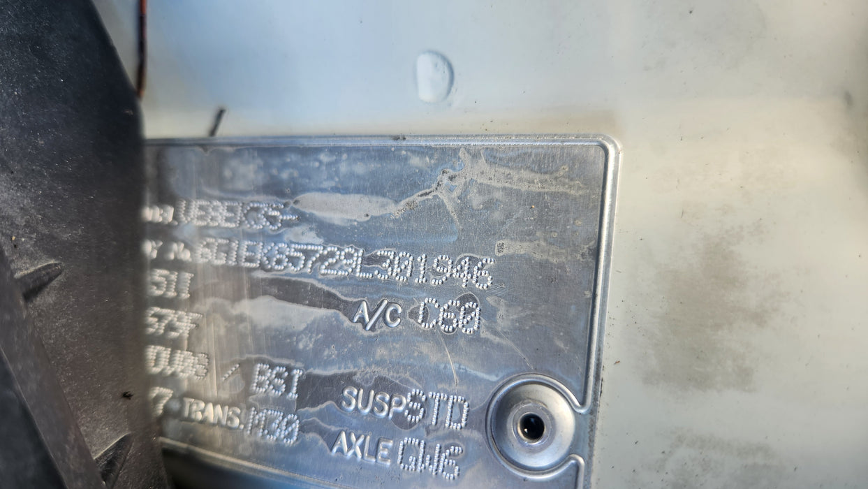 A179 - VE HOLDEN COMMODORE Omega Wagon - Fuel Flap HERON WHITE #679F