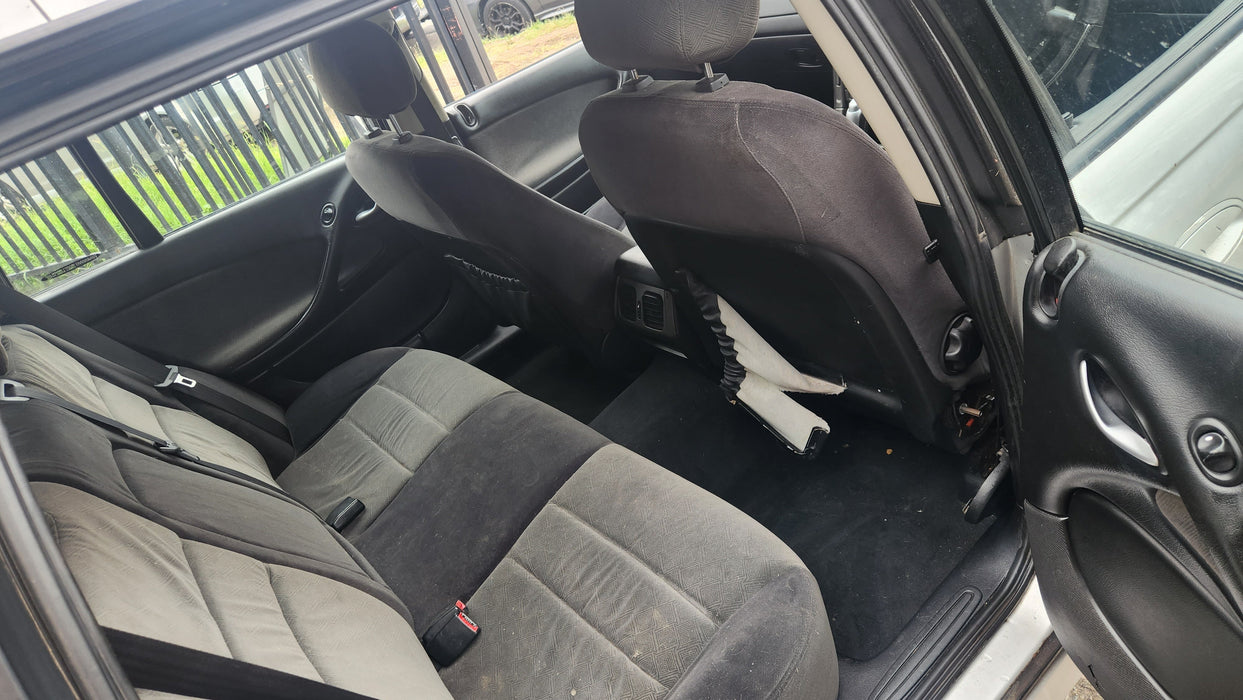 A181 - VY / Holden Commodore / Berlina / Wagon - Rear Seat - Grey