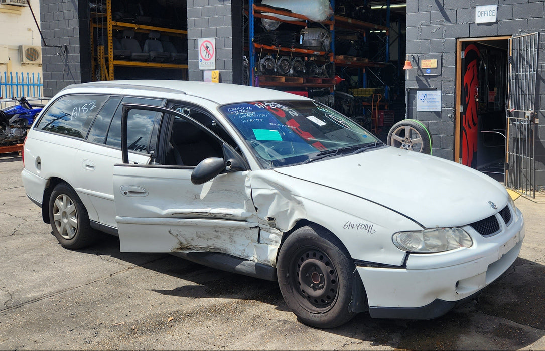 A182 - VX Holden Commodore Wagon - Passenger Side Roof Mold