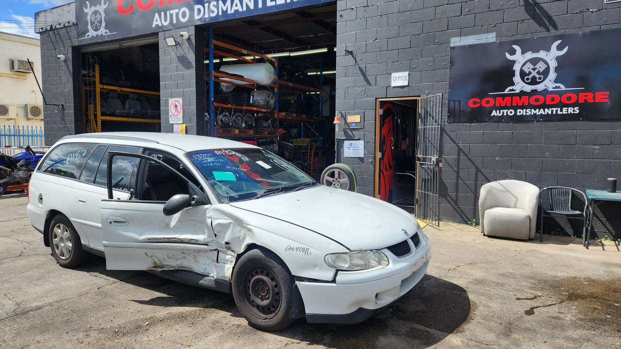 A182 - VX Holden Commodore Wagon - Driver's Side Roof Mold
