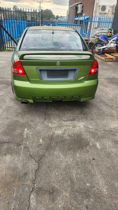 A183 - Vy Holden S-Pac Sedan - Rear Bar - HOT HOUSE GREEN #870J