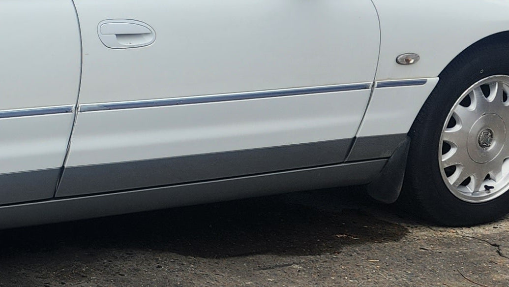 A184 - WH Holden Statesman/Caprice - Driver's Front Lower Door Panel w/ Chrome Strip - HERON WHITE #J03N