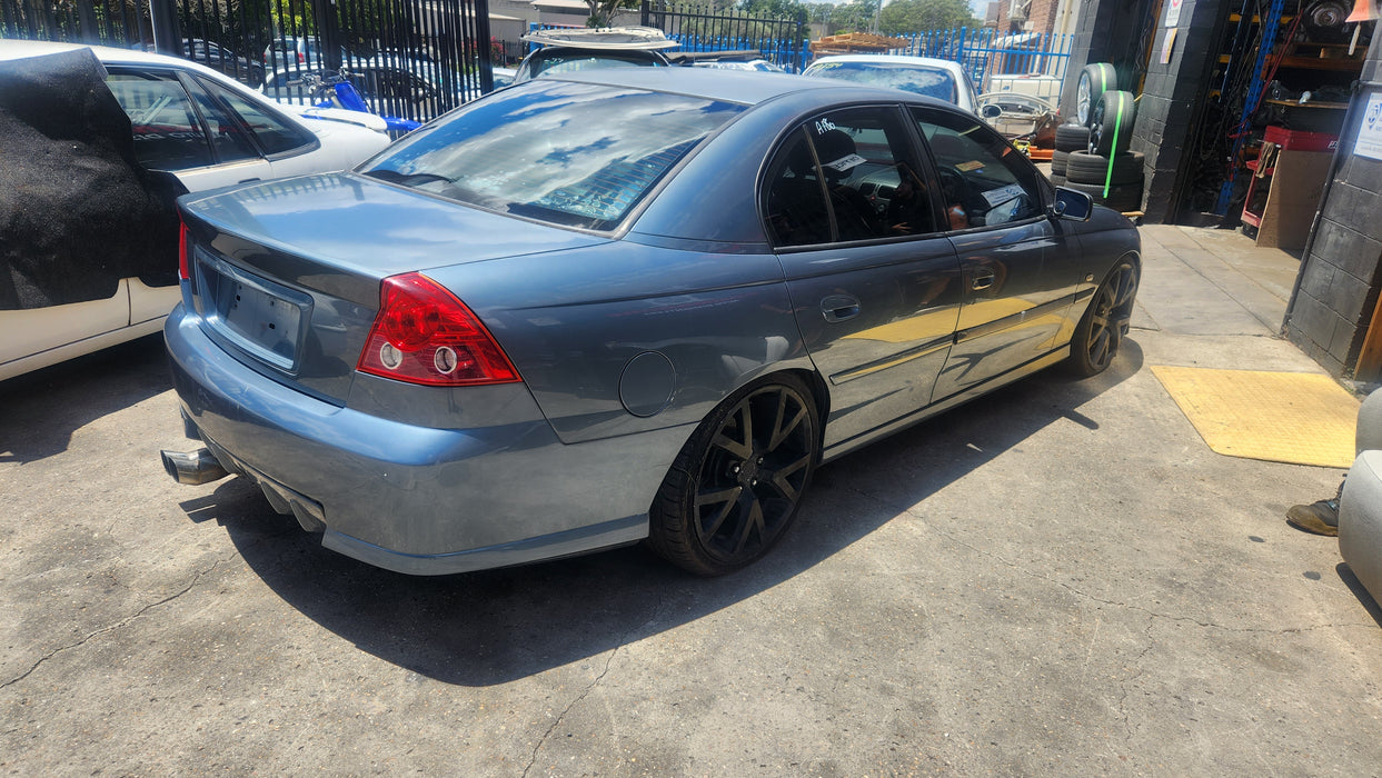 A180 - VZ Executive Holden Commodore Sedan - Doorcard Set of 4 (powered front, wind up rear)