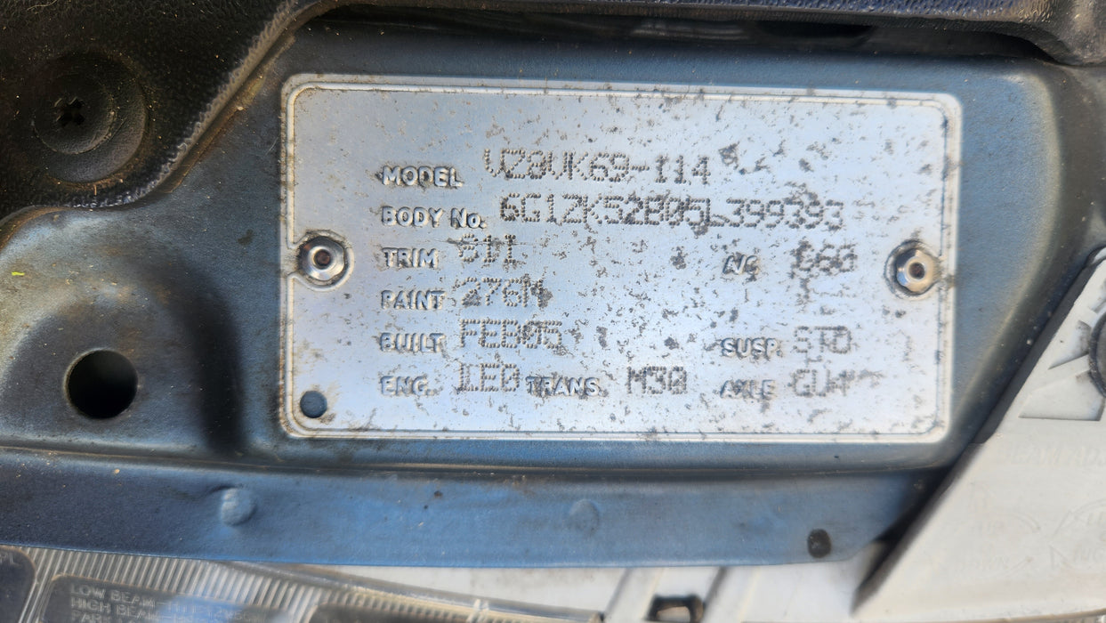 A180 - VZ V6 HOLDEN COMMODORE SEDAN - DRIVERS REAR DOOR - PAINT CODE ODYSSEY #276m