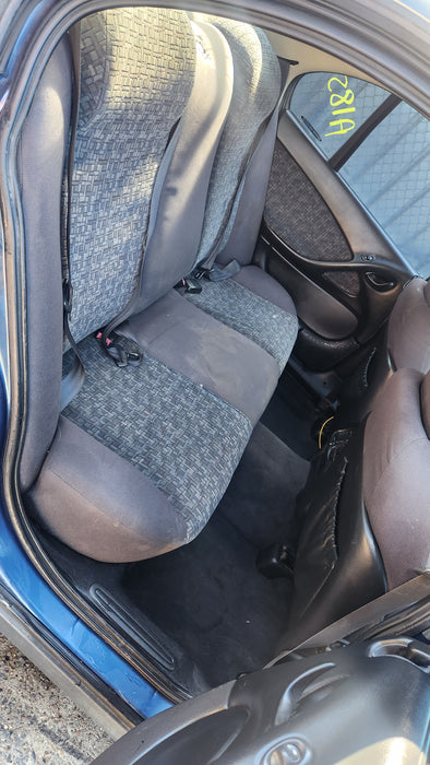A185 - VX Equipe Holden Commodore Sedan - Doorcard Set of 4 (powered windows)
