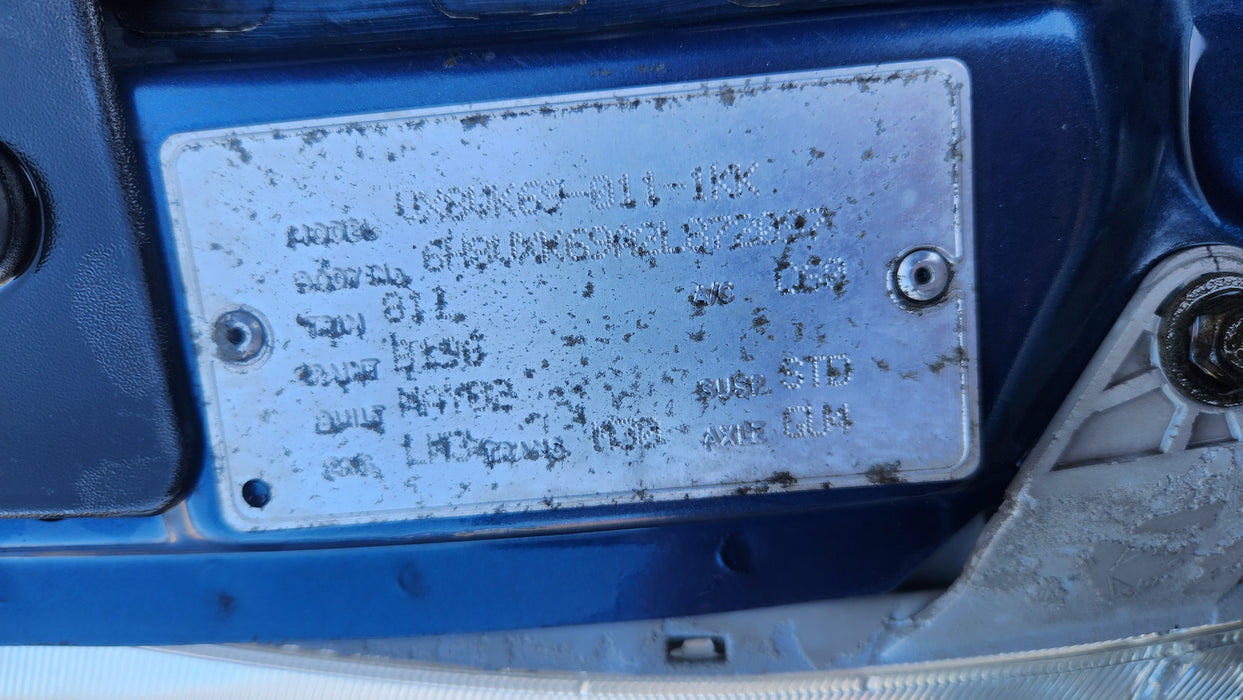 A185 - VX V6 HOLDEN COMMODORE SEDAN - DRIVERS REAR DOOR - PAINT CODE DELFT BLUE #b196