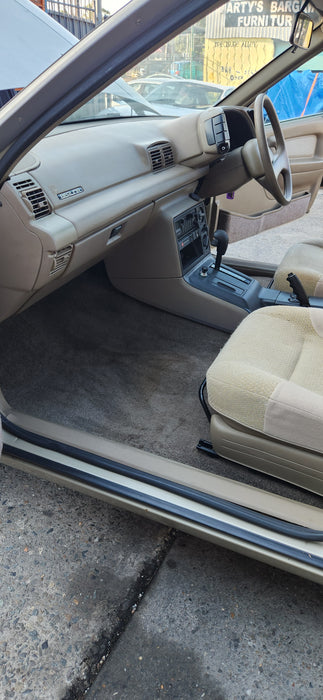 A191 - VP Berlina - Stereo Surround / Lower Dash Trim