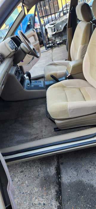 A191 - VP HOLDEN COMMODORE SEDAN - Door Sill Trims (set) - Classic Beige Trim #26i