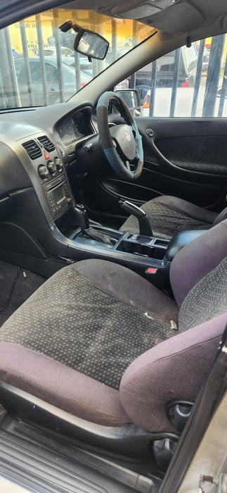 A194 - VY / VZ HOLDEN COMMODORE WAGON - Centre Console Trim - Manual / Auto