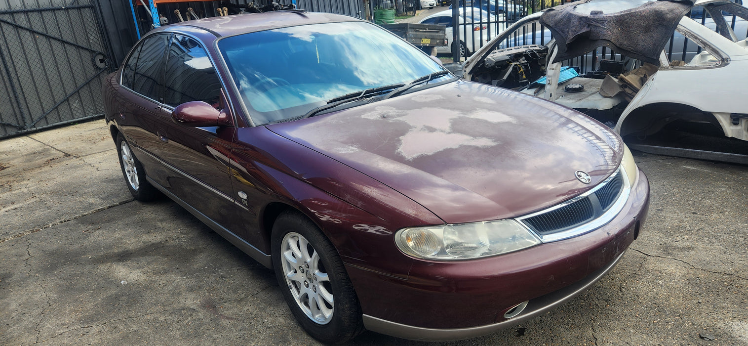 A196 - VX HOLDEN CALAIS - Fuse Panel Cover - V6 AUTO LN3