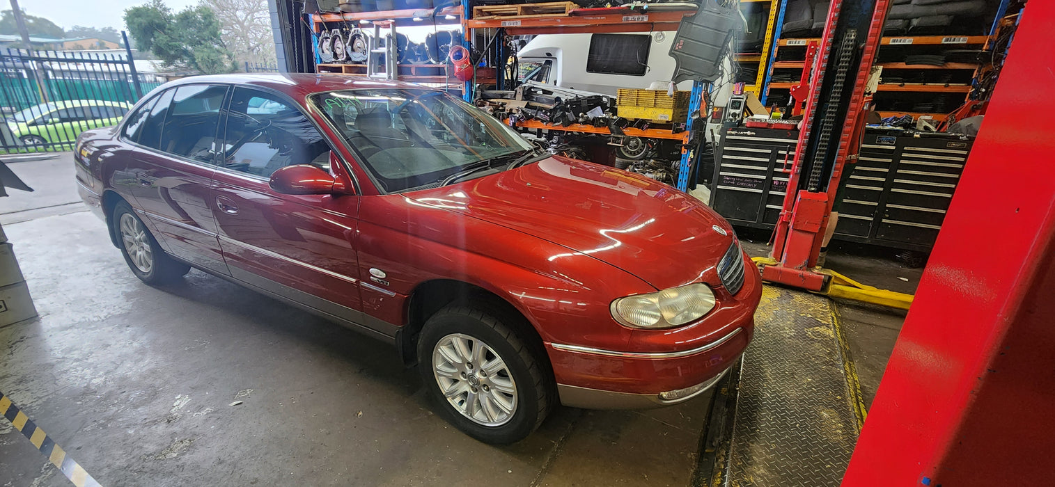 A198 - WH Holden Statesman LS1 V8 - Powertrain Interface Module & Throttle Position Controller #92056269