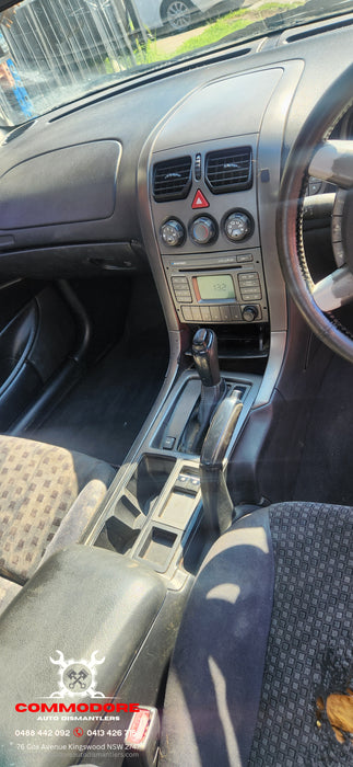 A200 - VY / VZ HOLDEN COMMODORE - Centre Console Trim - Manual / Auto