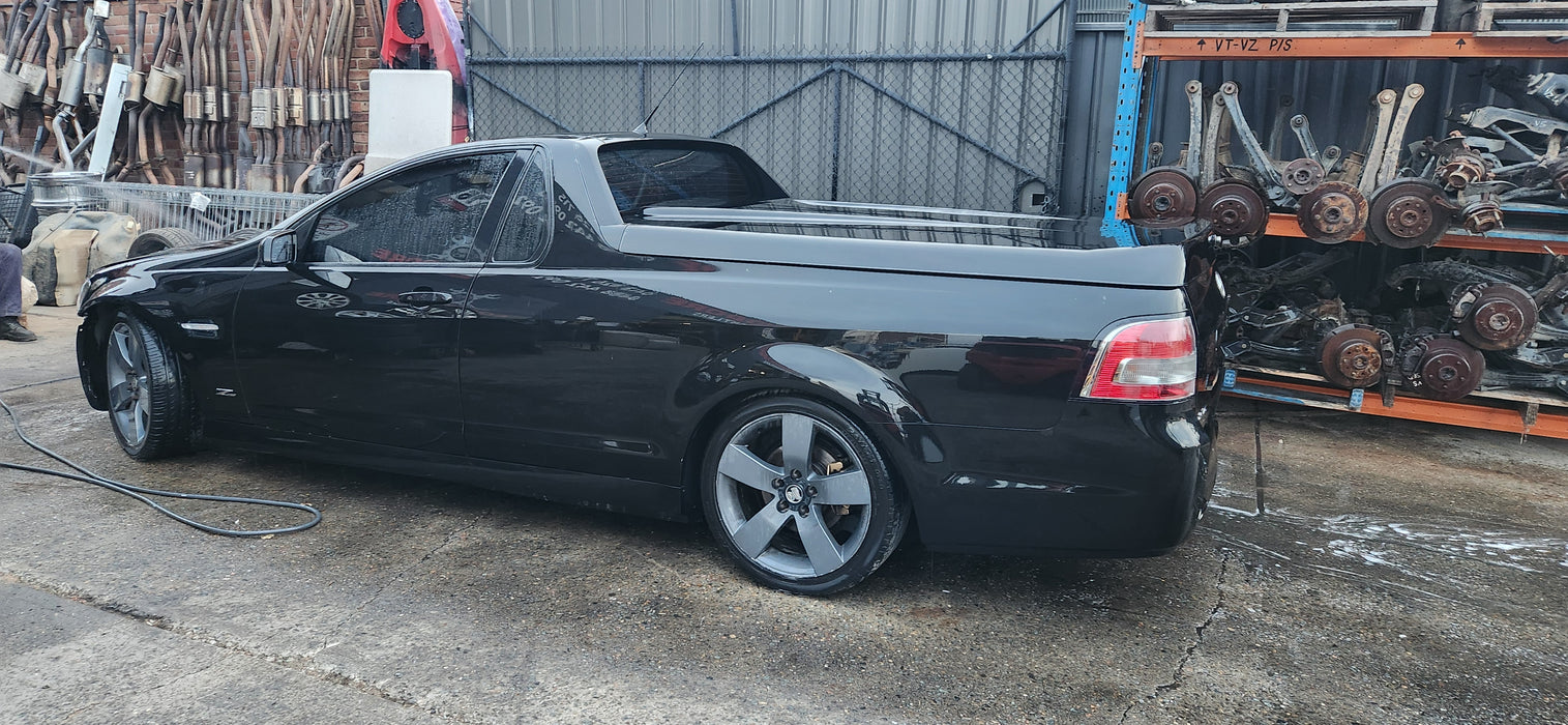 A203 - VE COMMODORE HOLDEN - DOOR PASSENGER'S FRONT - Phantom Black PAINT CODE #690F