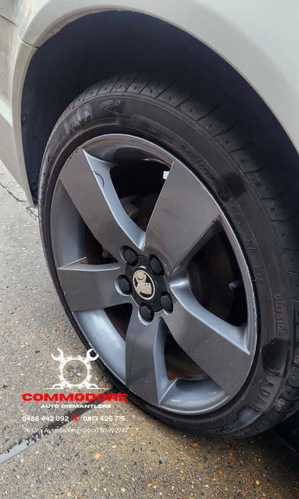 A204 - VE SSV THUNDER  19" GREY WHEELS (SET OF 4)