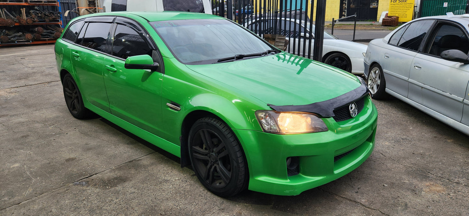A211 - VE HOLDEN COMMODORE  - Leather Steering Wheel with silver trim