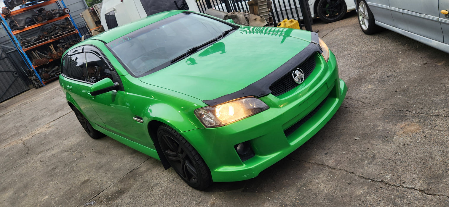 A211 - VE SV6 Holden Commodore Wagon - Sideskirt (Pair) Atomic Green