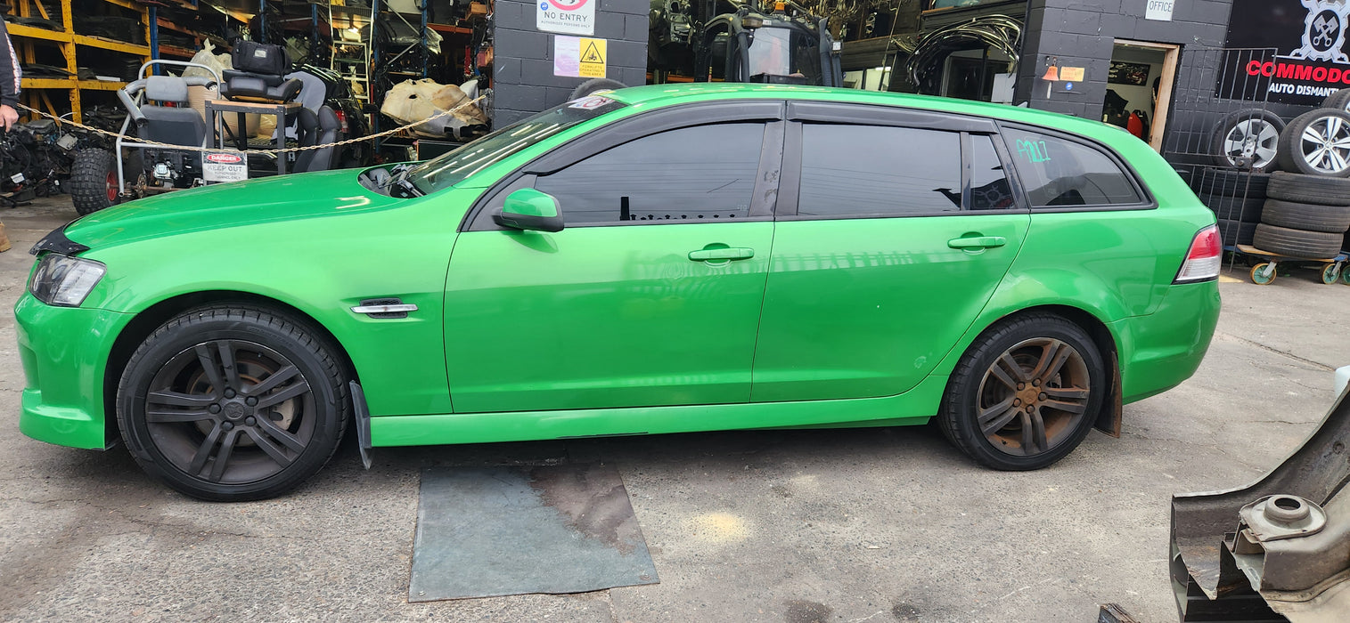 A211 - VE SV6 Holden Commodore Wagon - Sideskirt (Pair) Atomic Green