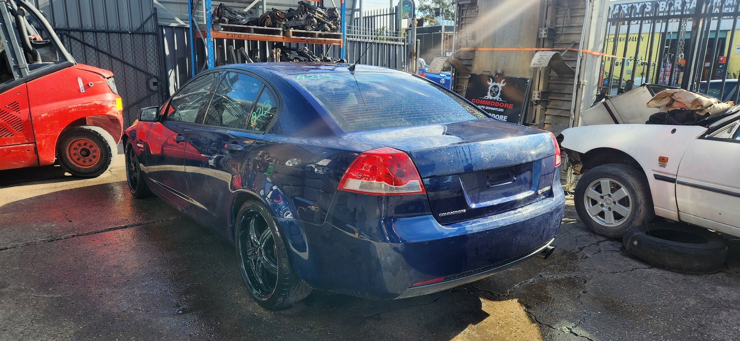 A213 - VE Holden Commodore Sedan (2008) SERIES I - Cluster LEO V6 AUTO - 268, 503kms