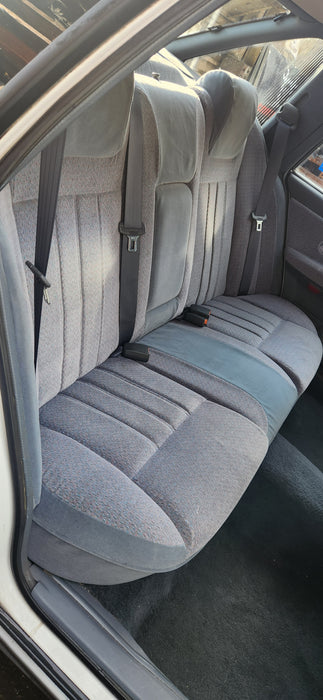 A214 - VS Holden Commodore - Seatbelt - Passenger rear - Trim: #25i Grey