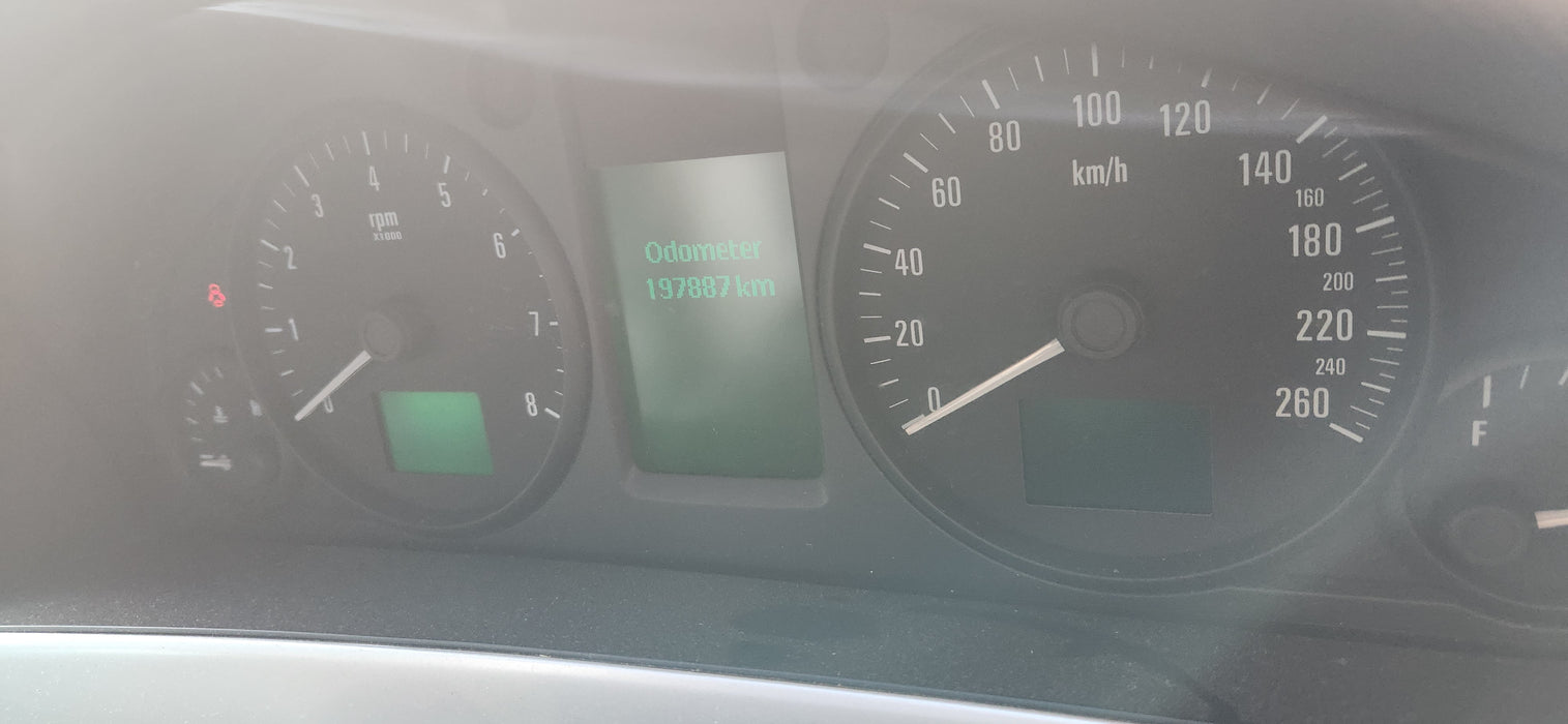 A215 - VE Holden Commodore - LY7 Alloytec Engine 197,XXXkms VIN #6G1EL85789L301642 Eng # LY7 083030257
