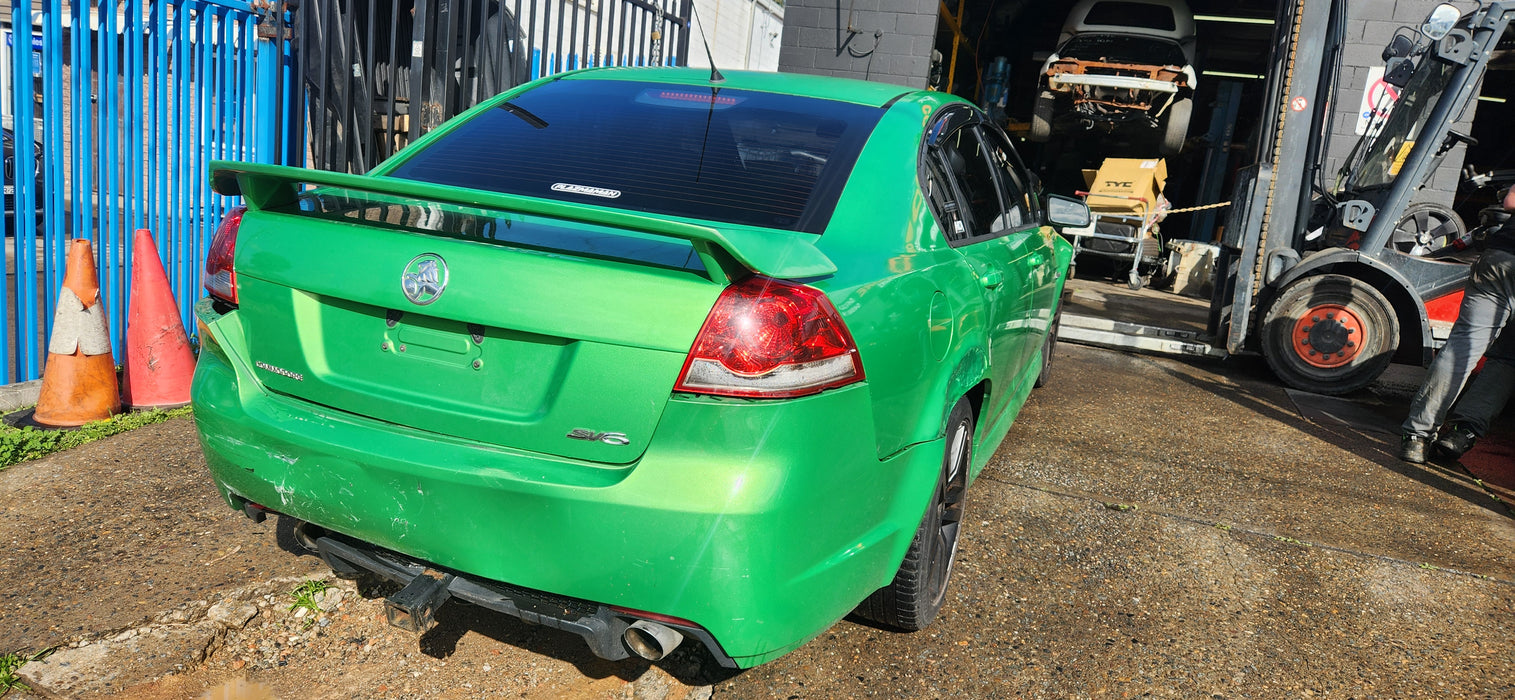 A217 - VE HOLDEN COMMODORE SV6 I - Bootlid - ATOMIC GREEN #609R