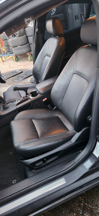 A212 - VZ, VY, VX, VT HOLDEN COMMODORE  - Seatbelt (PASSENGER'S FRONT)