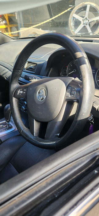 A226 - VE HOLDEN CALAIS SERIES I (2008) - ClusterLY7 V6 AUTO - 211, xxxkms (LVL 3 APD) P/N: 92222128