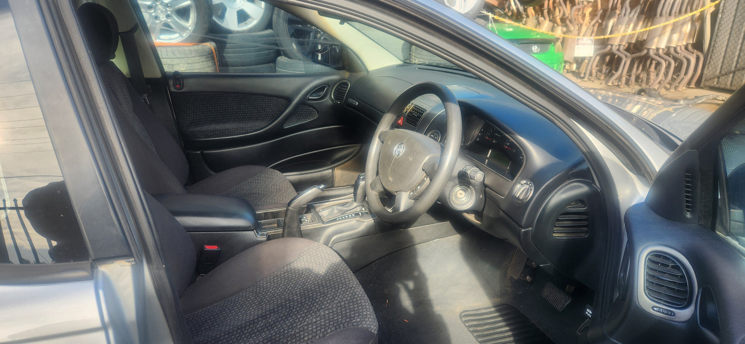 A225 - VZ Holden Commodore Utility - Internal Mirror Cover Trim Passenger's Side - TRIM #61i