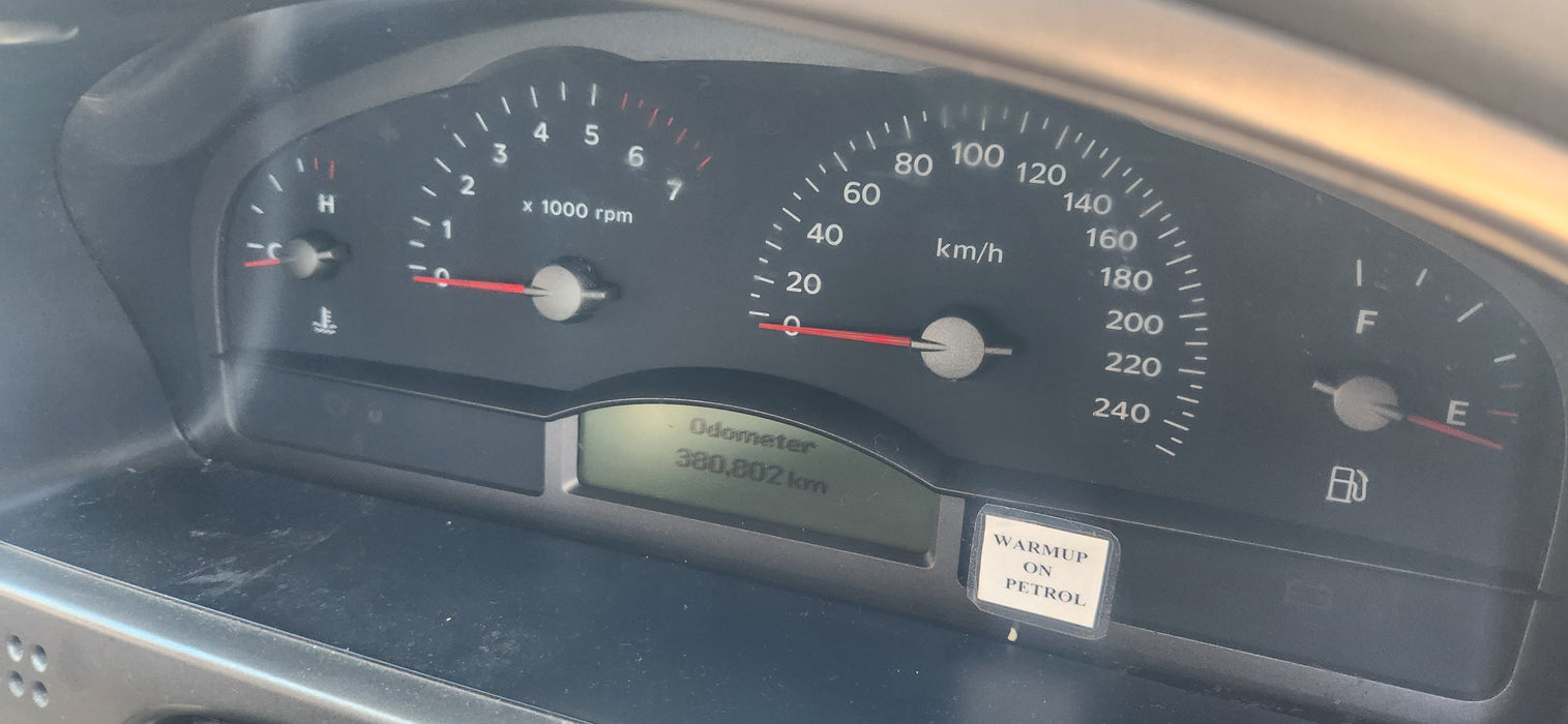 A227 - VY EQUIPE SEDAN - Cluster